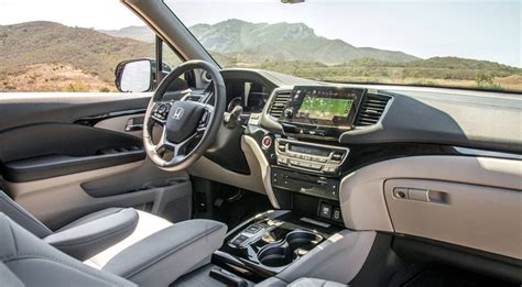 Edmunds has 72 pictures of the 2022 Pilot in our 2022 Honda Pilot photo gallery. Every Angle. Inside and Out. View all 72 pictures of the 2022 Honda Pilot, including hi-res images of the interior ...